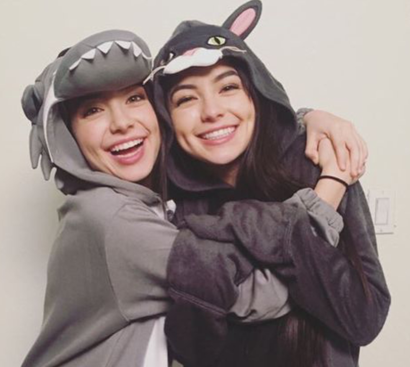 How Well Do You Know The Merrell Twins???