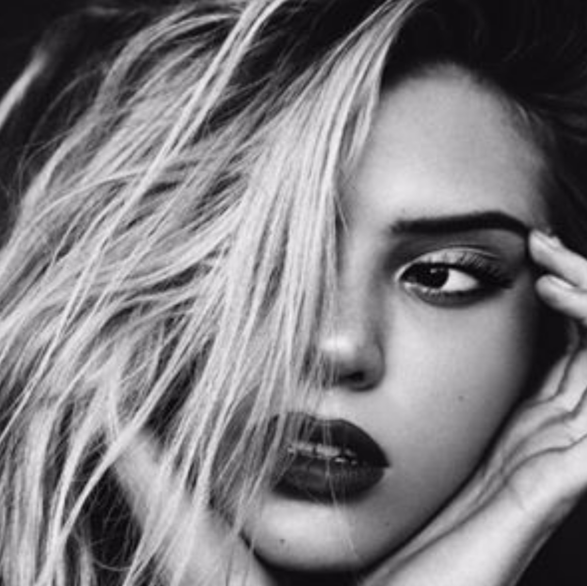How well do you know Alissa Violet?