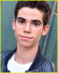 Can You Be Cameron Boyce's Girlfriend?