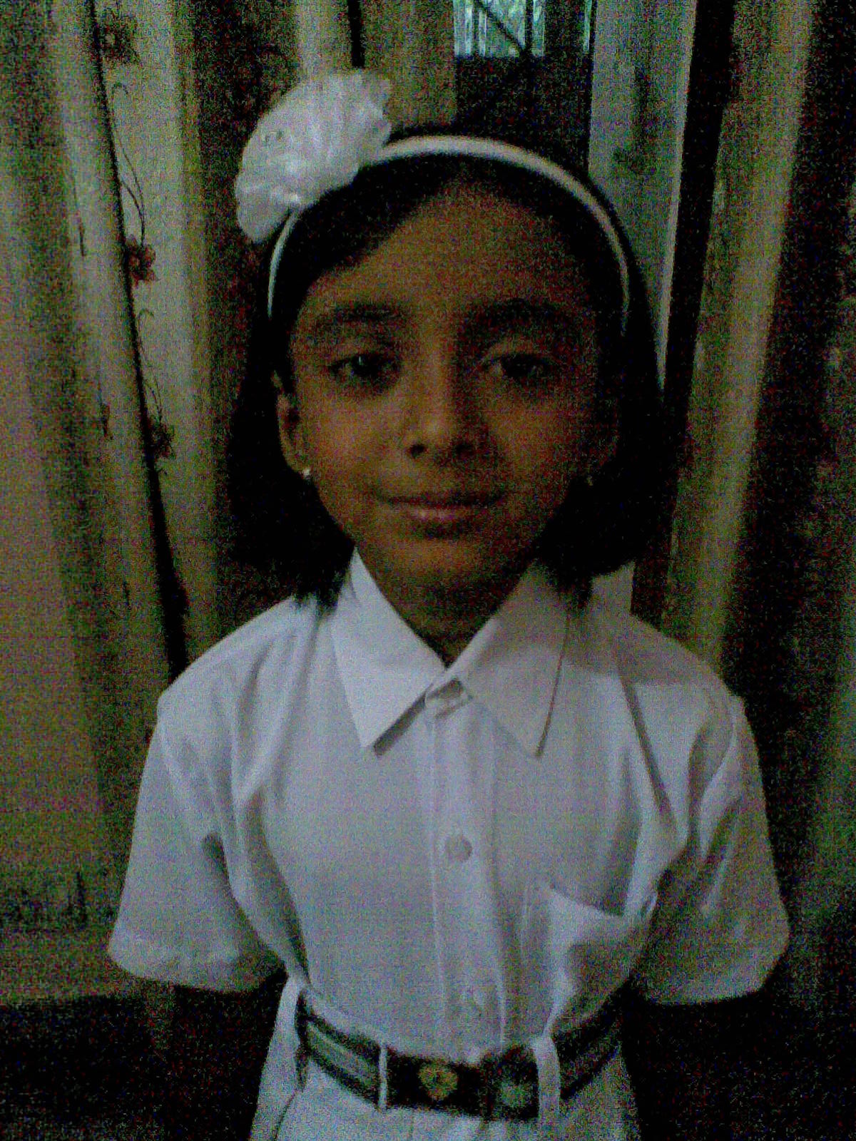 look at the pic. this is me, play a quiz commenting how am i.