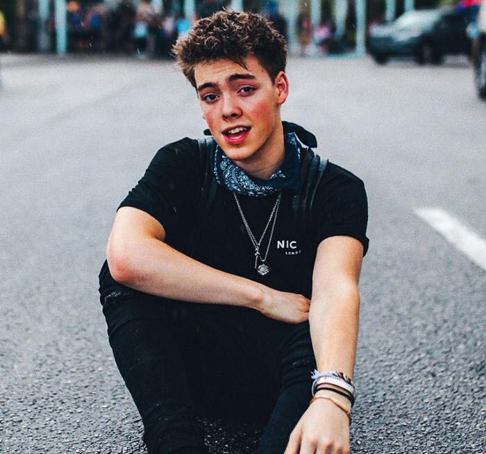 How well do you know Zach Herron