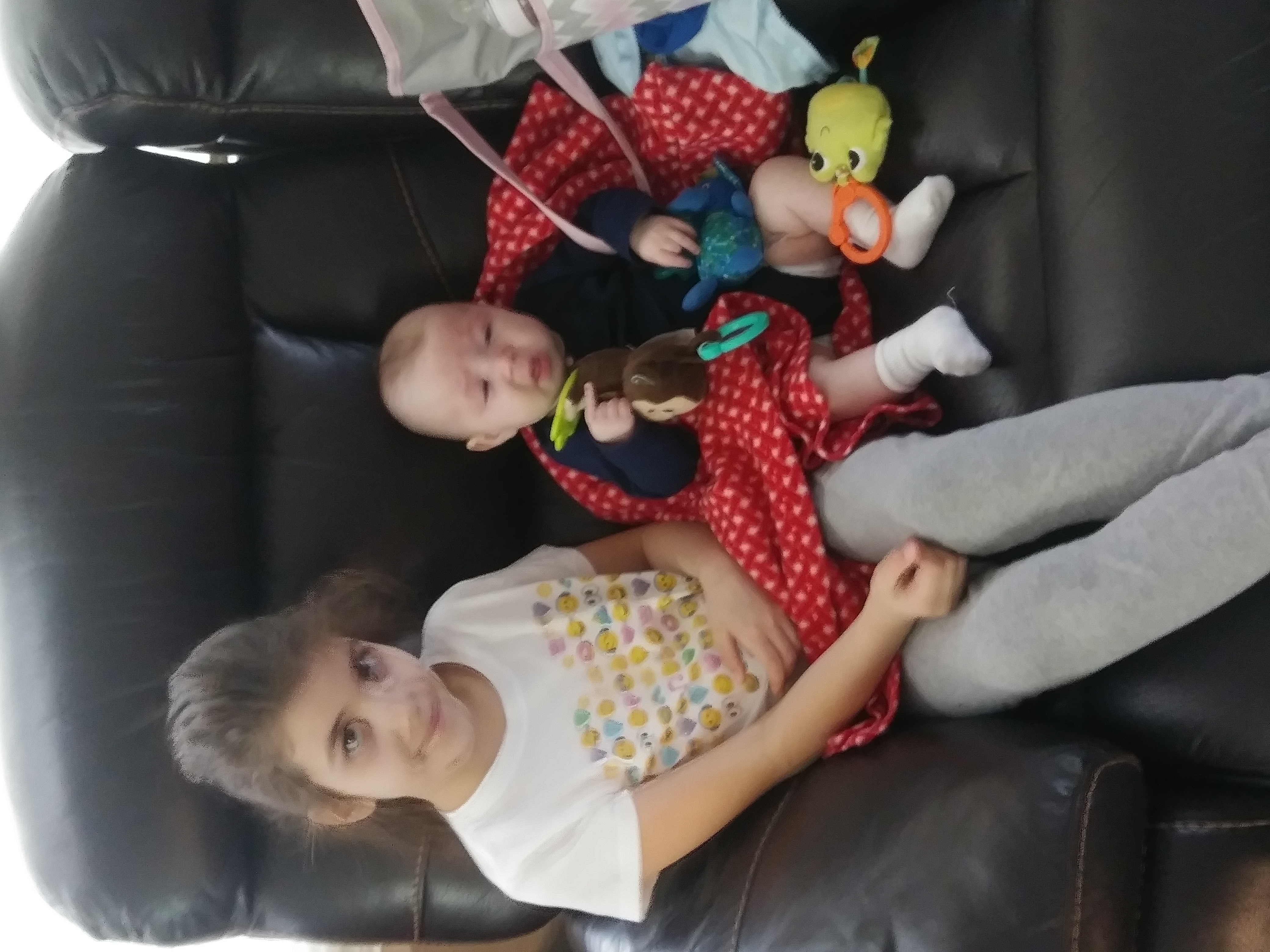 Do you like sis vs bro or jojo siwa