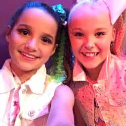 Annie LeBlanc and Jojo Siwa