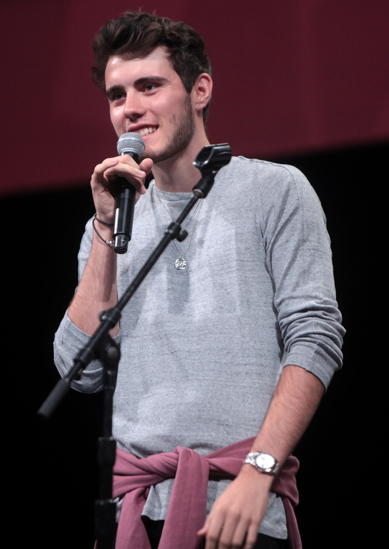 Will Alfie deyes be your boyfriend