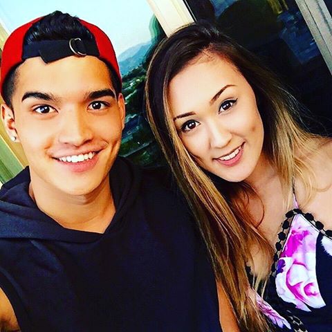 How well do you know Laurdiy ? ( ULTIMATE FAN QUIZ )
