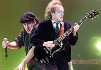 AcDC Testet