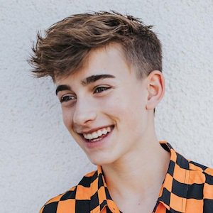 would Johnny Orlando date you