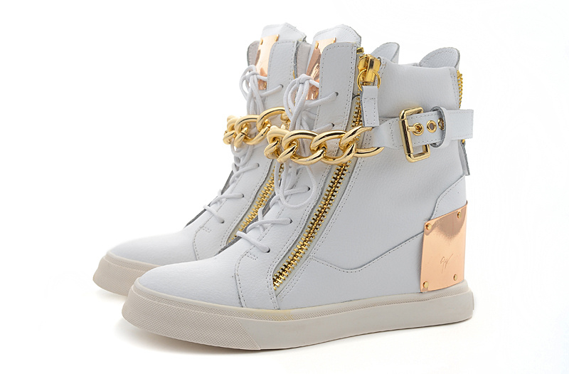 Are you a tom boy or a girly girl