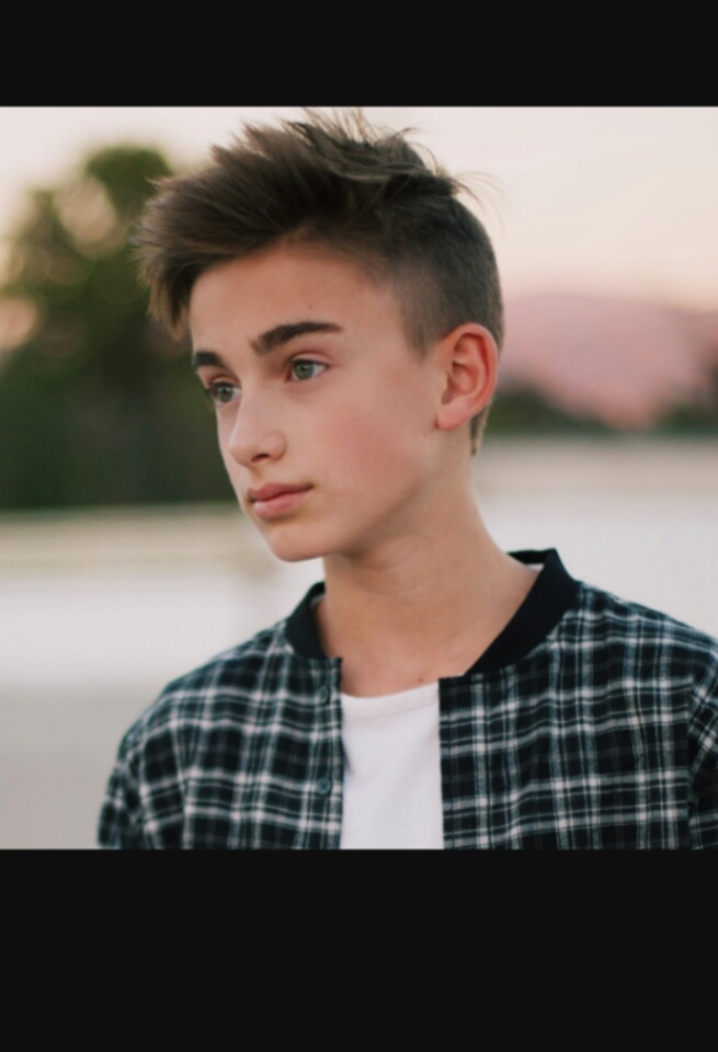 Can you date Johnny Orlando