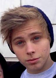 can you be luke's girlfriend