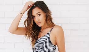 how big of a Laurdiy fan are you?