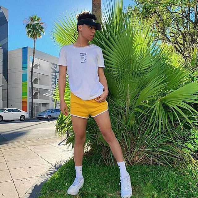 Are You a Real Fan of Larri Merritt?