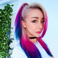 Do you know youtuber wengie?