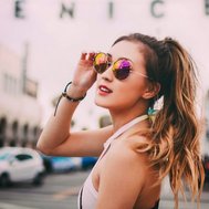 How well do you know LaurDIY