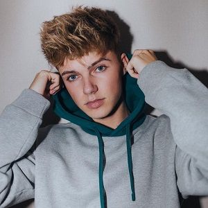 How well do you know Hrvy?