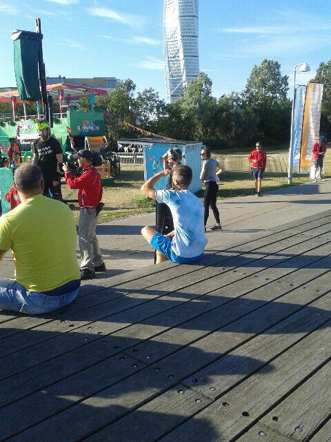 Familj