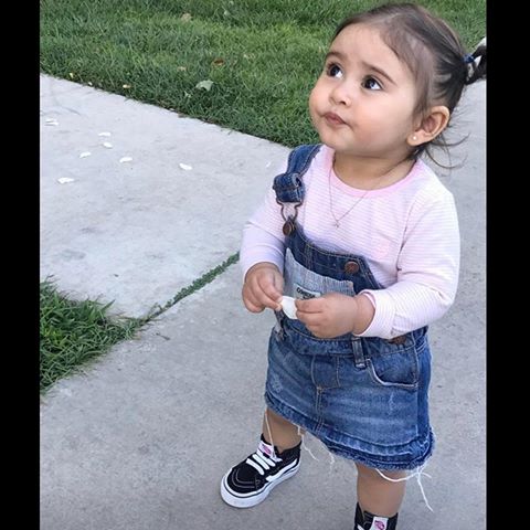 How well do you know Elle Lively McBroom