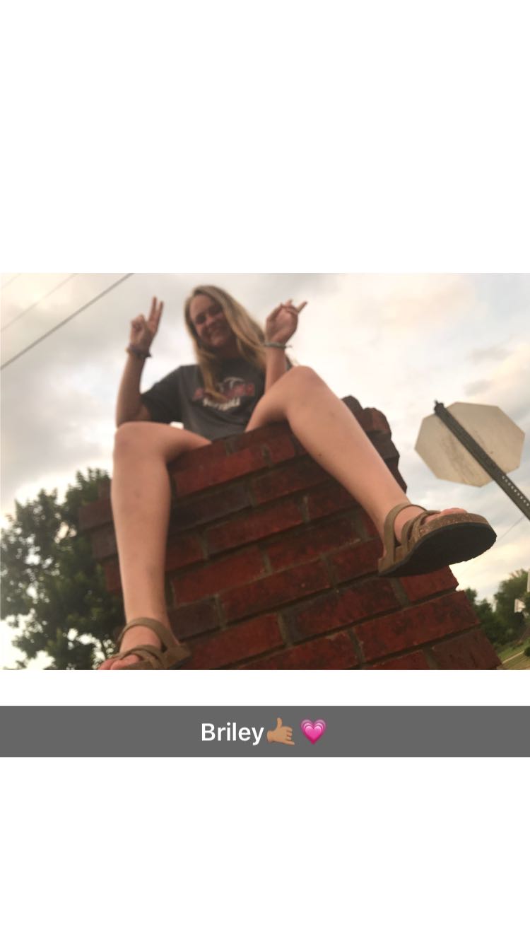How well do u know Hayley LeBlanc?