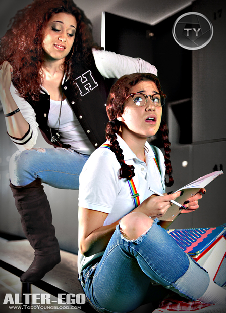 ARE YOU A NERD OR A POPULAR GIRL
