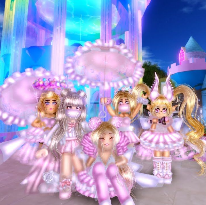 Are u a mega fan of royale high