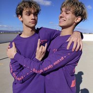 Who is ThisTwins?