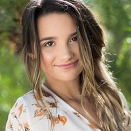 Guess the song (Annie Leblanc)